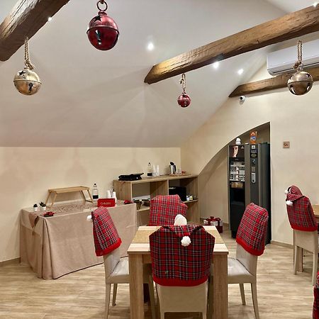 Attic Room Наполи Екстериор снимка