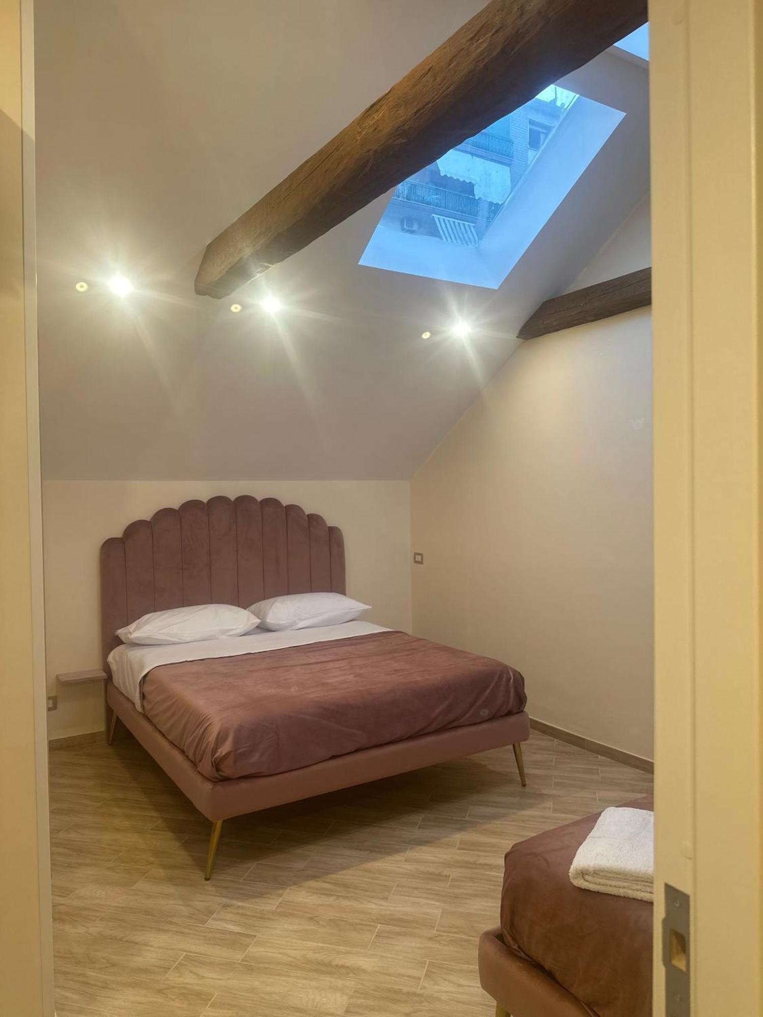 Attic Room Наполи Екстериор снимка